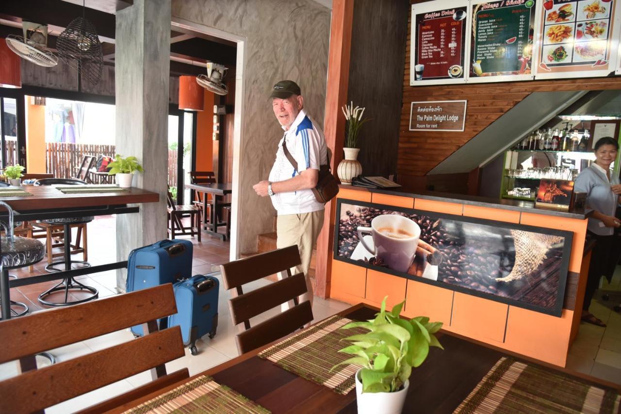 The Palm Delight Lodge Джомтиен Бийч Екстериор снимка